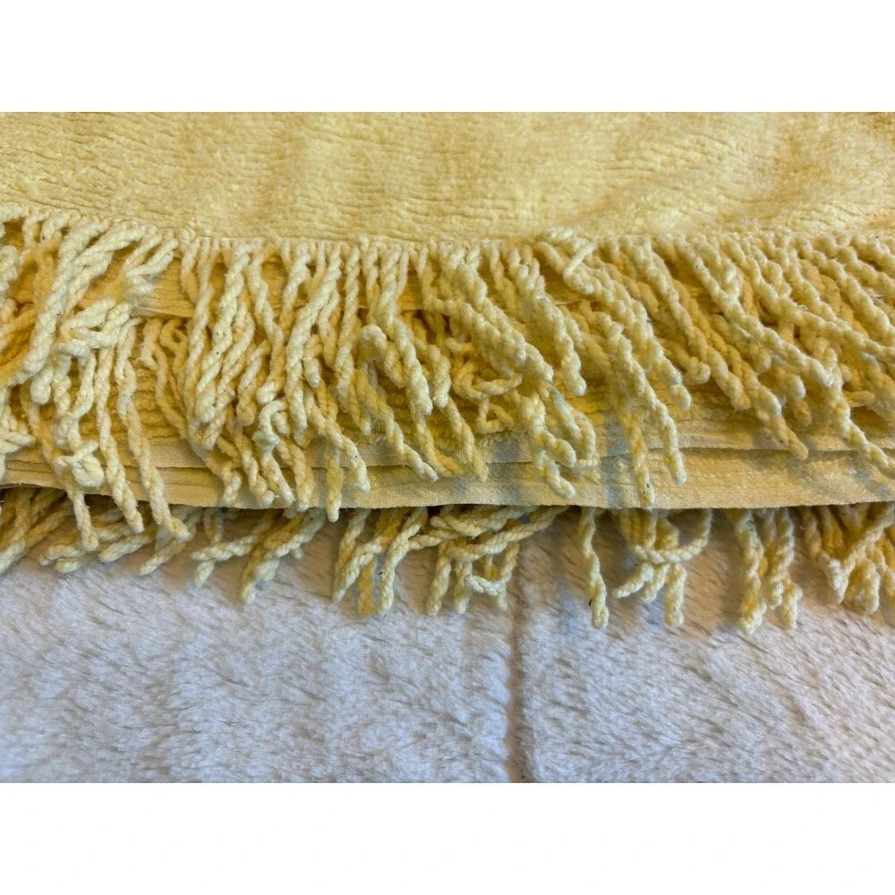 Vintage Chenille Bedspread Fringed Full Size 104